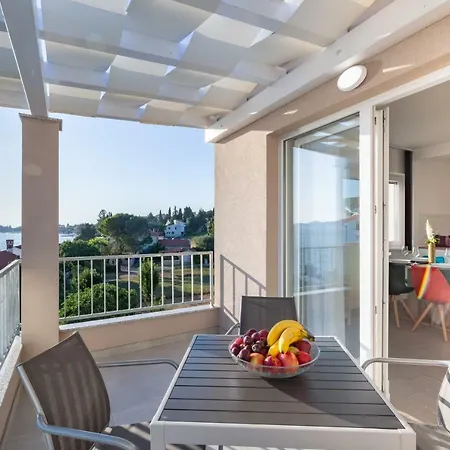 Diana Apartman